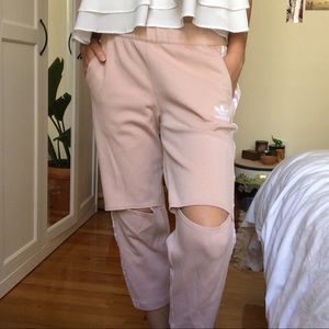 PINK ADIDAS ORIGINALS PANTS 🌸 (RARE)